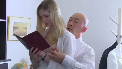 Bà xã chấp nhận làm nhân tình cho đối tác của gã chồng để trả nợ