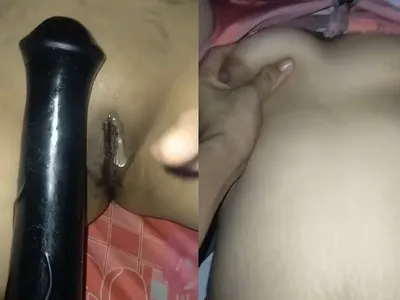 Cô bạn gái xinh tươi vú to bướm múp móc lồn bằng sextoy cực sướng