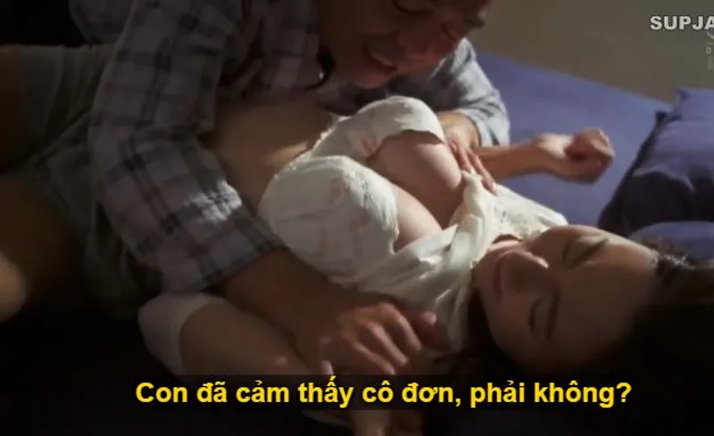 Nhìn con trai mải miết lao đầu vào việc khiến vợ nó cô quạnh, bố chồng liều lĩnh đè ra đụ con dâu.